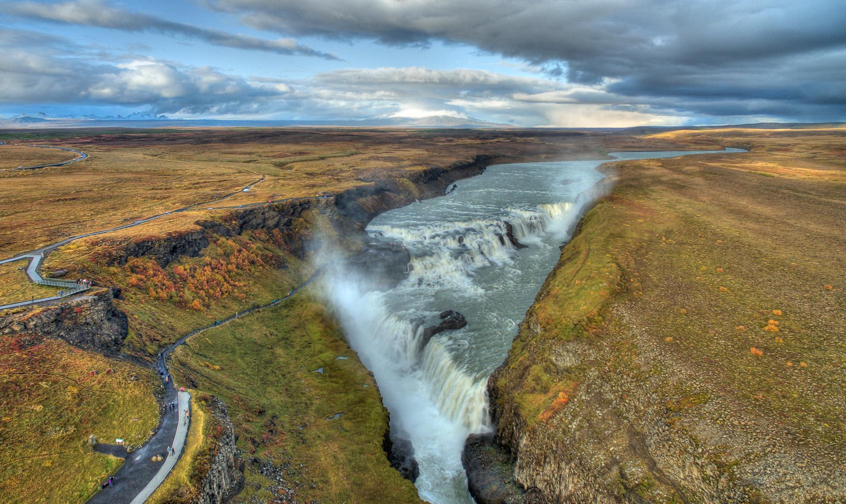 Geological Analysis of Gullfoss Falls: Iceland’s 140-Ton-Per-Second Rock Crusher